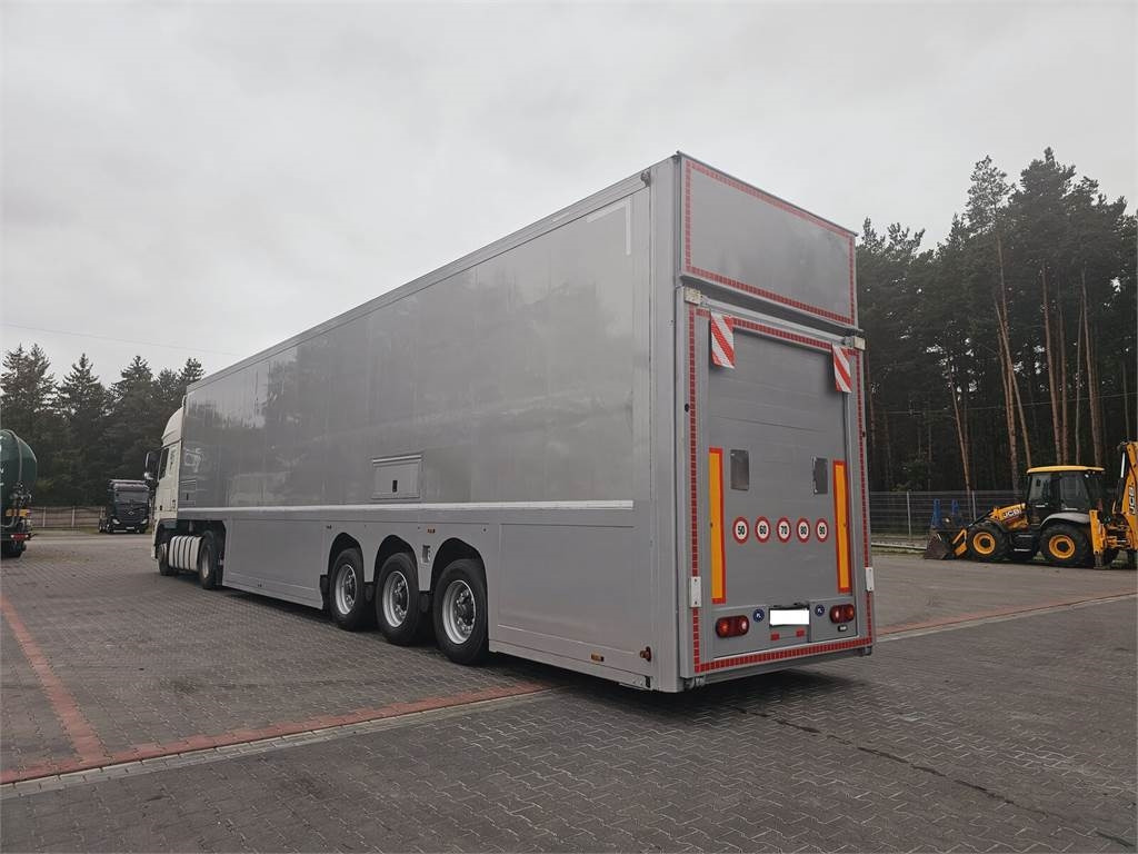 Langendorf DOUBLE LOADING FOR MOTOR COSMETICS Flexliner Inloa - Kølevogn påhængsvogn: billede 4 Langendorf DOUBLE LOADING FOR MOTOR COSMETICS Flexliner Inloa - Kølevogn påhængsvogn: billede 4