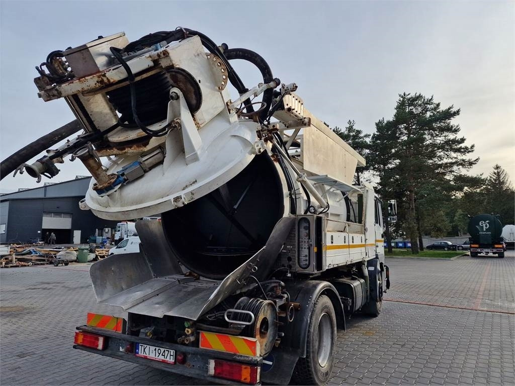 MAN WUKO MORO KOMBI FOR CHANNEL CLEANING - Slamsugemaskine: billede 1 MAN WUKO MORO KOMBI FOR CHANNEL CLEANING - Slamsugemaskine: billede 1