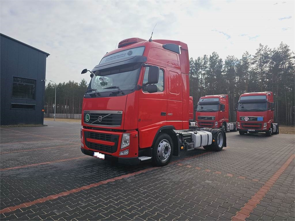 Volvo FH13 XXL EURO 5 2011 + KRONE MEGA RAISE - Trækker: billede 4 Volvo FH13 XXL EURO 5 2011 + KRONE MEGA RAISE - Trækker: billede 4