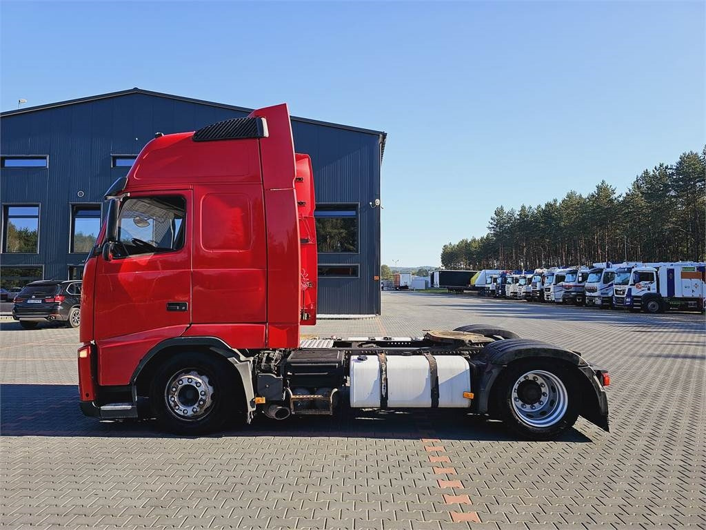 Volvo FH13 XXL MANUAL 420 EURO 5 2011 r MEGA LOW DECK - Trækker: billede 3 Volvo FH13 XXL MANUAL 420 EURO 5 2011 r MEGA LOW DECK - Trækker: billede 3