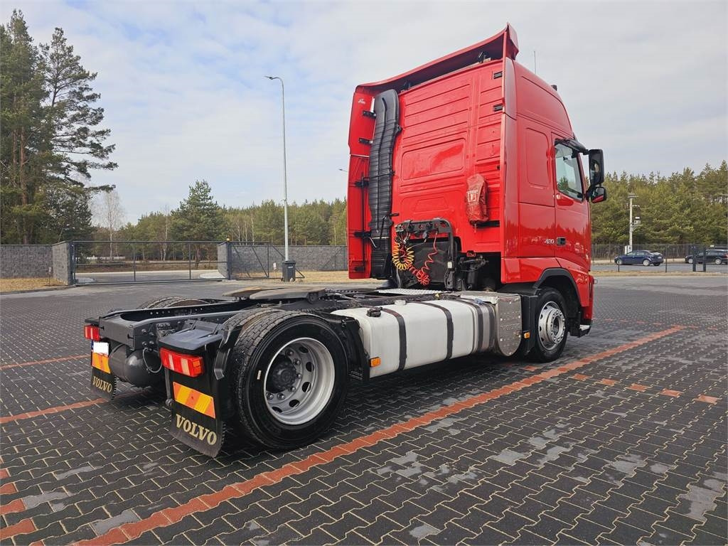 Volvo FH13 XXL NEW TIRES MANUAL 420 EURO 5 2011 - Trækker: billede 5 Volvo FH13 XXL NEW TIRES MANUAL 420 EURO 5 2011 - Trækker: billede 5