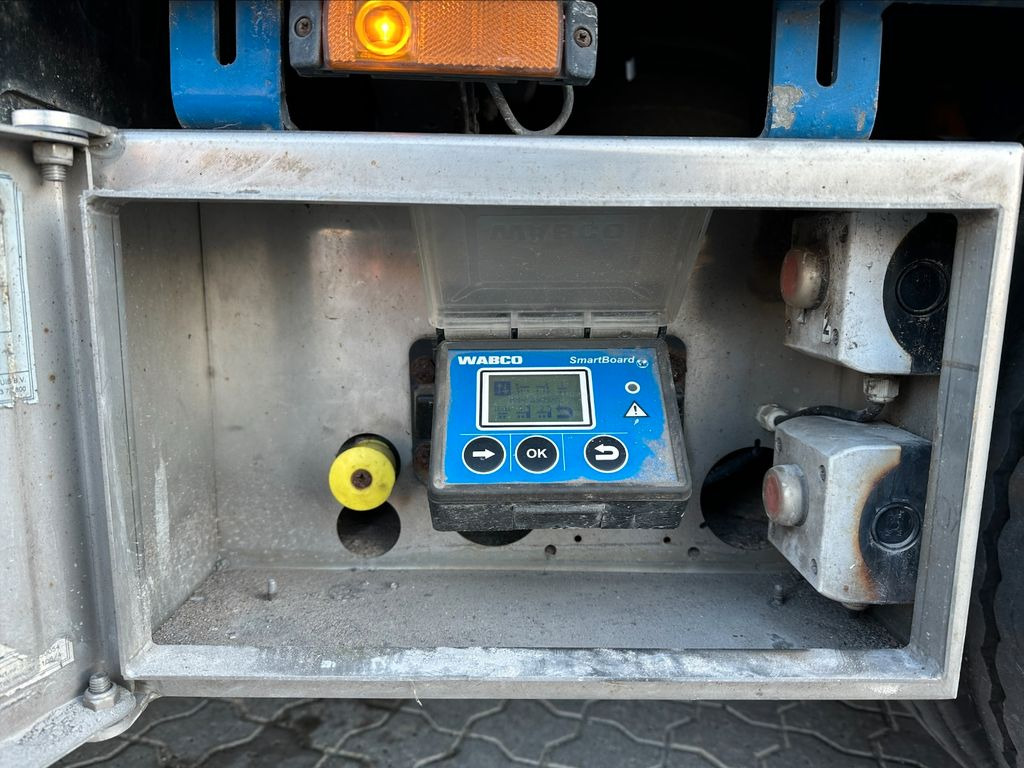 Nedbygget platform sættevogn Broshuis Tieflader SL Axle Broshuis Tieflader SL Axle: billede 13 Nedbygget platform sættevogn Broshuis Tieflader SL Axle Broshuis Tieflader SL Axle: billede 13