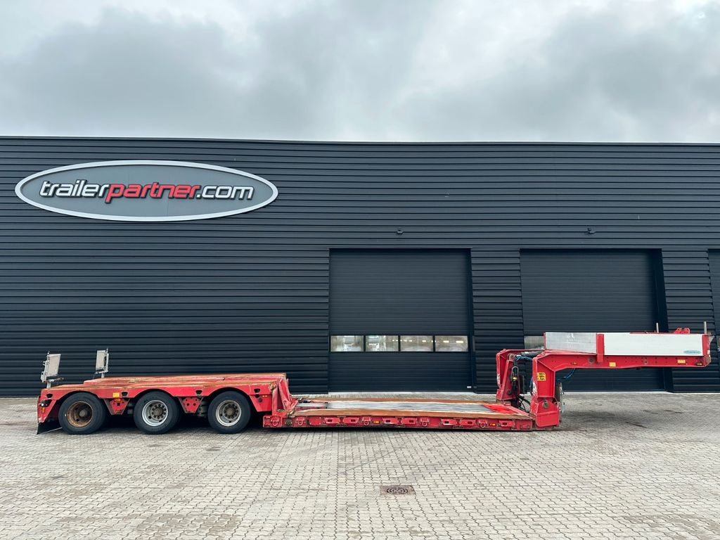 Faymonville Megamax 3 achs tiefbett Faymonville Megamax 3 achs tiefbett - Nedbygget platform sættevogn: billede 1 Faymonville Megamax 3 achs tiefbett Faymonville Megamax 3 achs tiefbett - Nedbygget platform sættevogn: billede 1