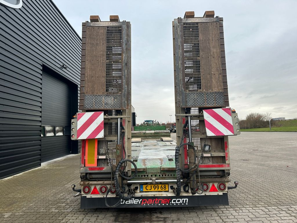 Nedbygget platform sættevogn HRD AMT 4 achs tieflader / ausziehbar / Radmulde HRD AMT 4 achs tieflader / ausziehbar / Radmulde: billede 11 Nedbygget platform sættevogn HRD AMT 4 achs tieflader / ausziehbar / Radmulde HRD AMT 4 achs tieflader / ausziehbar / Radmulde: billede 11