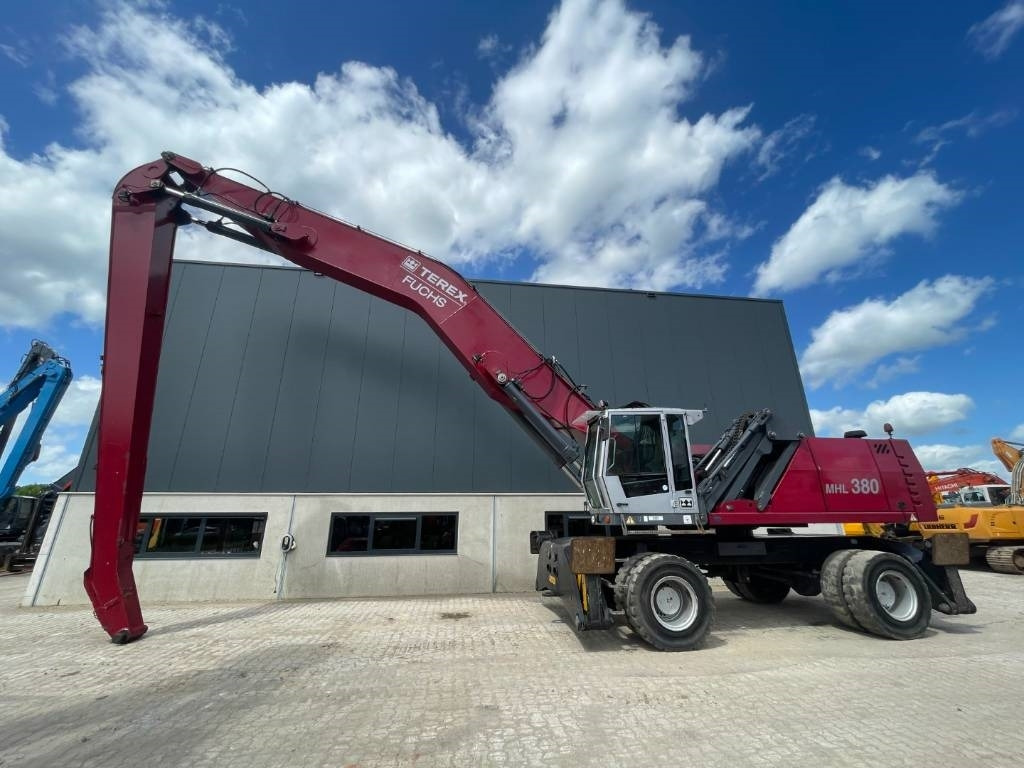 Fuchs MHL380 -- MHL 380 -- 21 mtr reach - Materialhåndteringsmaskine: billede 2 Fuchs MHL380 -- MHL 380 -- 21 mtr reach - Materialhåndteringsmaskine: billede 2
