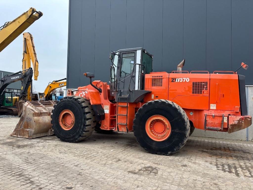 Hitachi ZW 370 - Kawasaki 95Z - ZW370 - ZW330 - Gummihjulslæsser: billede 2 Hitachi ZW 370 - Kawasaki 95Z - ZW370 - ZW330 - Gummihjulslæsser: billede 2