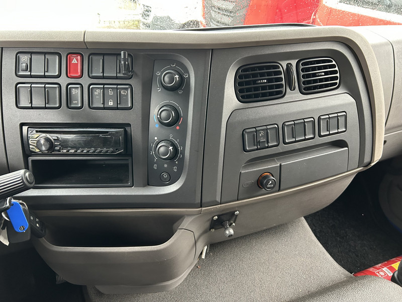 DAF LF 210 FA / 12 Ton / 471 dkm / Curtainside / Loadlift / APK TUV 06-26 - Lastbil med presenning: billede 5 DAF LF 210 FA / 12 Ton / 471 dkm / Curtainside / Loadlift / APK TUV 06-26 - Lastbil med presenning: billede 5