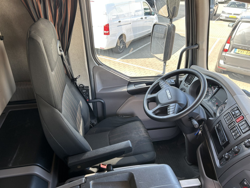 DAF LF 320 FA / Effer 175.2/c3s Crane / 363 dkm / Plateau - Lastbil med kran: billede 3 DAF LF 320 FA / Effer 175.2/c3s Crane / 363 dkm / Plateau - Lastbil med kran: billede 3