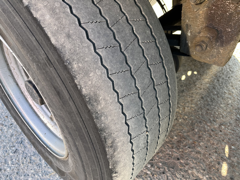 Leje en Krone Cool Liner / Carrier Vector 1850 mt / Frigo Box / Loadlift / NL Trailer Krone Cool Liner / Carrier Vector 1850 mt / Frigo Box / Loadlift / NL Trailer: billede 16 Leje en Krone Cool Liner / Carrier Vector 1850 mt / Frigo Box / Loadlift / NL Trailer Krone Cool Liner / Carrier Vector 1850 mt / Frigo Box / Loadlift / NL Trailer: billede 16