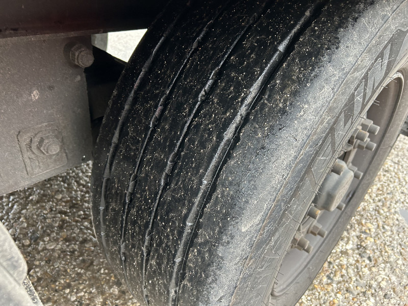 Varevogn sættevogn Krone Dry Liner / Box / Loadlift 2000 kg / APK TUV 04-26: billede 12 Varevogn sættevogn Krone Dry Liner / Box / Loadlift 2000 kg / APK TUV 04-26: billede 12