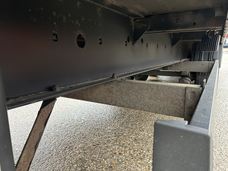 Varevogn sættevogn Krone Dry Liner / Box / Loadlift 2000 kg / APK TUV 04-26: billede 16 Varevogn sættevogn Krone Dry Liner / Box / Loadlift 2000 kg / APK TUV 04-26: billede 16