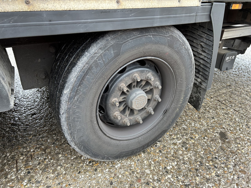 Varevogn sættevogn Krone Dry Liner / Box / Loadlift 2000 kg / APK TUV 04-26: billede 11 Varevogn sættevogn Krone Dry Liner / Box / Loadlift 2000 kg / APK TUV 04-26: billede 11