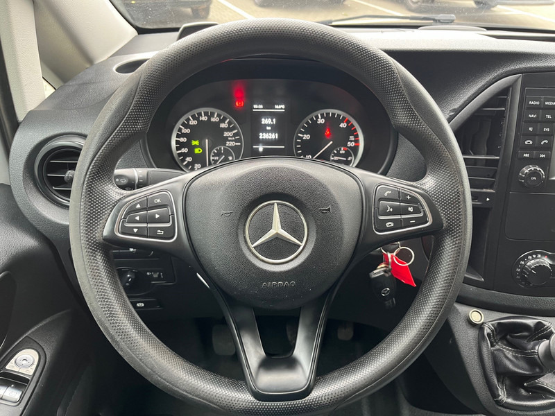 Mercedes-Benz Vito 111 CDI Lang / Business Professional Plus / / Imperial / Towbar / APK-TUV 11-25 - Små varebil: billede 5 Mercedes-Benz Vito 111 CDI Lang / Business Professional Plus / / Imperial / Towbar / APK-TUV 11-25 - Små varebil: billede 5