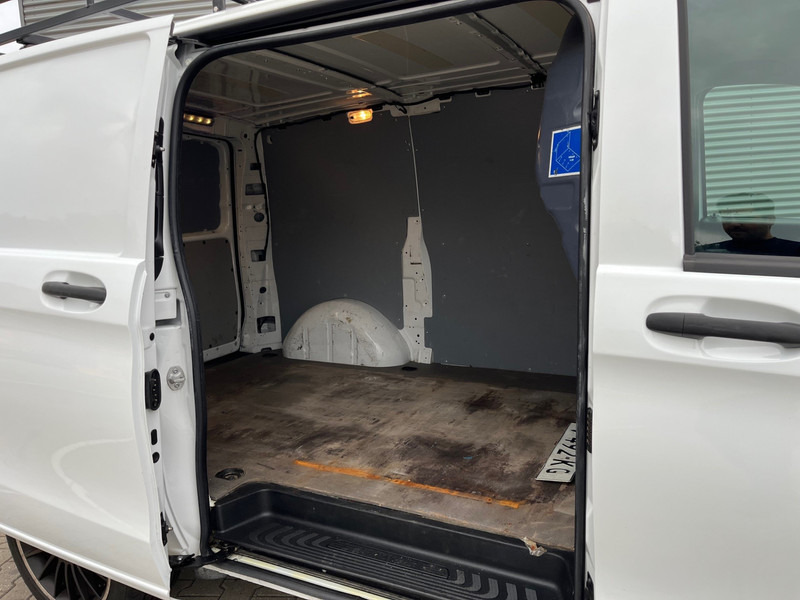 Mercedes-Benz Vito 111 CDI Lang / Business Professional Plus / / Imperial / Towbar - Små varebil: billede 4 Mercedes-Benz Vito 111 CDI Lang / Business Professional Plus / / Imperial / Towbar - Små varebil: billede 4