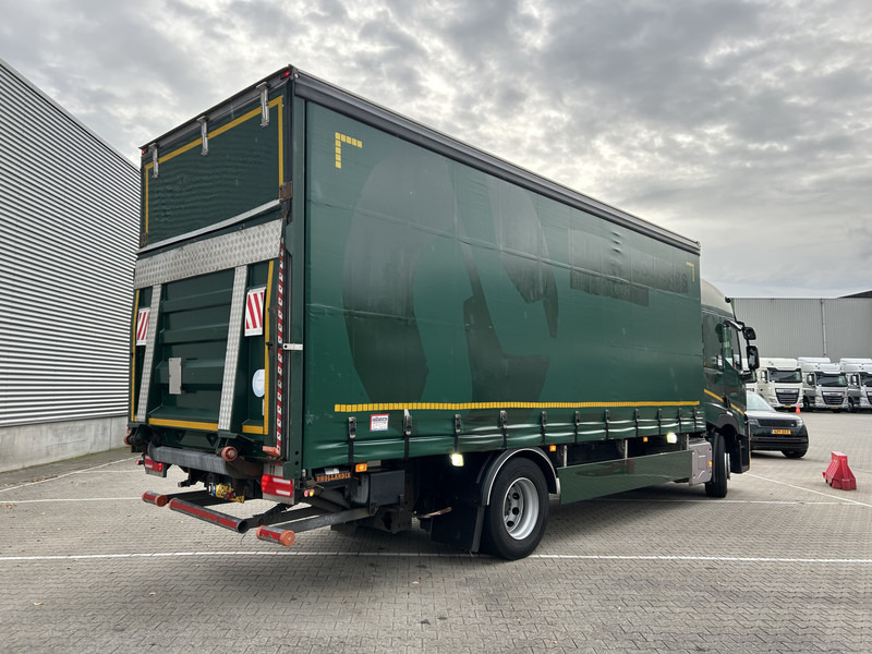 Renault T 380 Comfort / 820 dkm / Curtainside / Loadlift / APK TUV 02-26 - Lastbil med presenning: billede 2 Renault T 380 Comfort / 820 dkm / Curtainside / Loadlift / APK TUV 02-26 - Lastbil med presenning: billede 2
