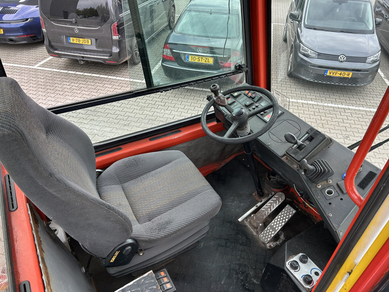 Terberg YT 180 / BDF Umsetzer / Wechselhubwagen / Terminal Truck / Mercedes Motor - Containerbil/ Veksellad lastbil: billede 3 Terberg YT 180 / BDF Umsetzer / Wechselhubwagen / Terminal Truck / Mercedes Motor - Containerbil/ Veksellad lastbil: billede 3