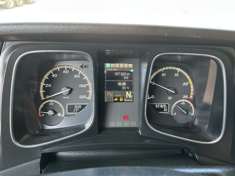 Mercedes-Benz Actros 1842 Streamspace / 937 dkm / 2 Tanks / NL Truck - Trækker: billede 4 Mercedes-Benz Actros 1842 Streamspace / 937 dkm / 2 Tanks / NL Truck - Trækker: billede 4