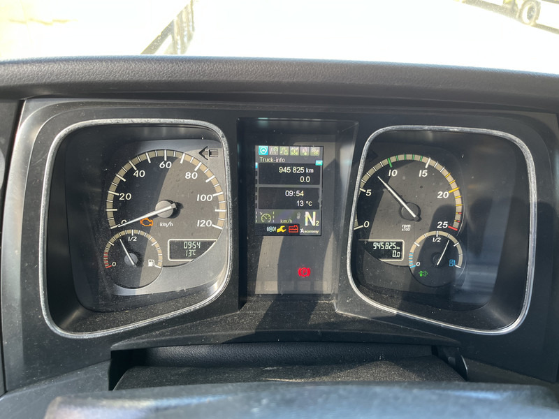 Mercedes-Benz Actros 1842 Streamspace / 945 dkm / 2 Tanks / NL Truck - Trækker: billede 4 Mercedes-Benz Actros 1842 Streamspace / 945 dkm / 2 Tanks / NL Truck - Trækker: billede 4