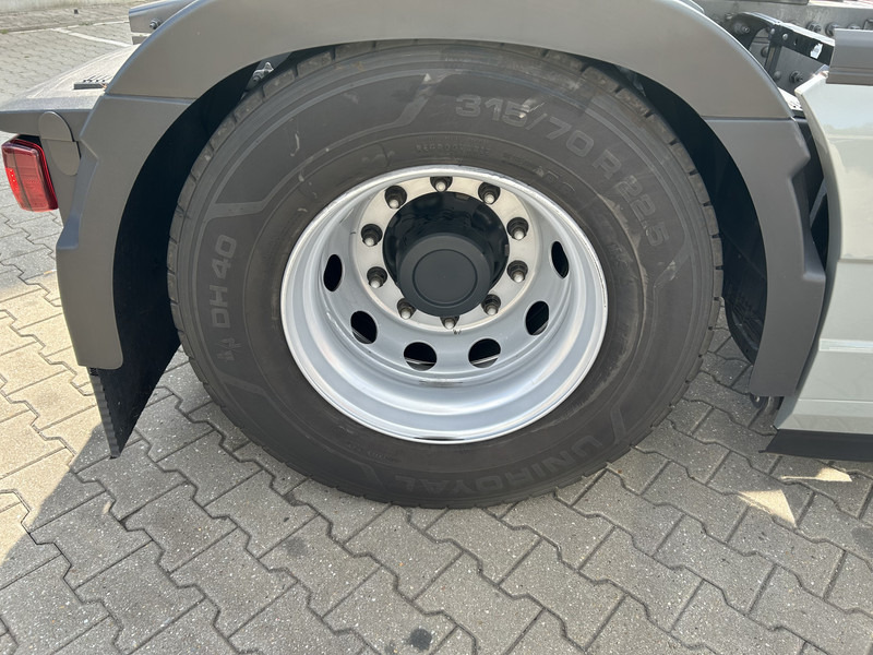 Trækker Volvo FH 500 Globetrotter XL / VEB+ / 2 Tanks / New Tacho V2 / APK TUV 07-26: billede 11 Trækker Volvo FH 500 Globetrotter XL / VEB+ / 2 Tanks / New Tacho V2 / APK TUV 07-26: billede 11