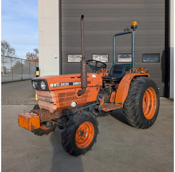 Kubota B8200 D8200 - Traktor: billede 1 Kubota B8200 D8200 - Traktor: billede 1