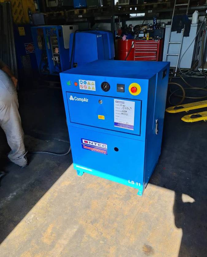 Kompresor śrubowy COMPAIR LS 11, 11 kw - Luftkompressor: billede 4 Kompresor śrubowy COMPAIR LS 11, 11 kw - Luftkompressor: billede 4