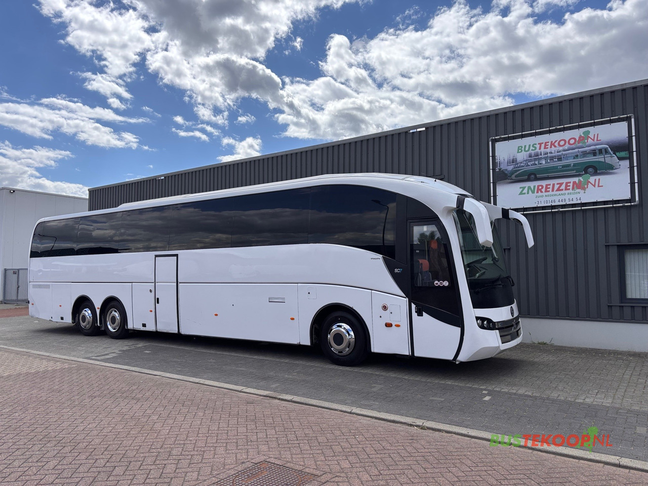 Volvo B11R SUNSUNDEGUI SC7, Euro 6. - Turistbus: billede 1 Volvo B11R SUNSUNDEGUI SC7, Euro 6. - Turistbus: billede 1