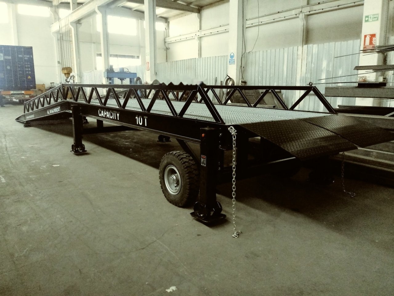 AZ RAMP STAR-10-XL mobile loading ramp - Læsserampe: billede 2 AZ RAMP STAR-10-XL mobile loading ramp - Læsserampe: billede 2