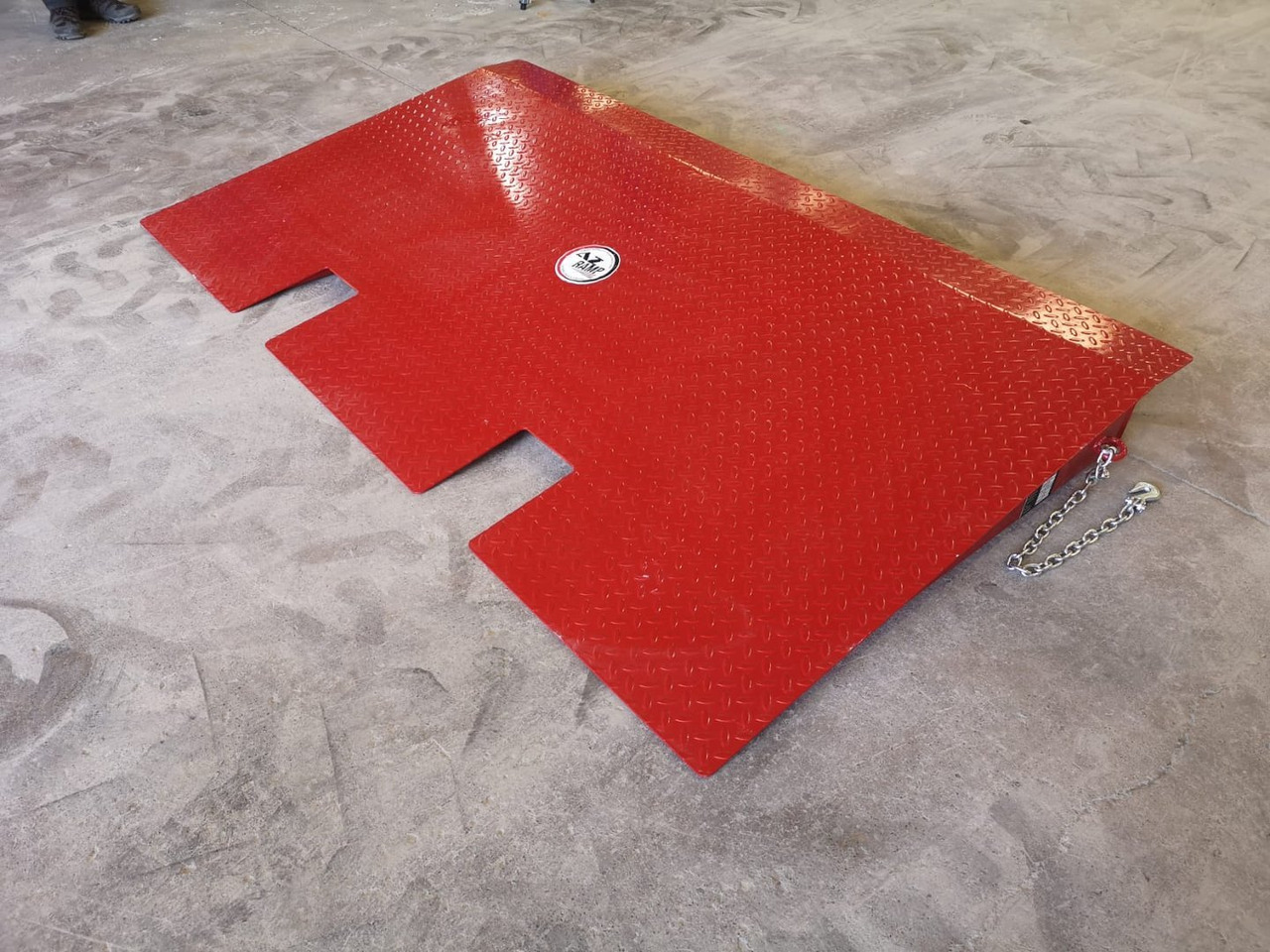 Compact Container access ramp . AZ RAMP - HCRN-06. 6 000 Kg - Læsserampe: billede 2 Compact Container access ramp . AZ RAMP - HCRN-06. 6 000 Kg - Læsserampe: billede 2
