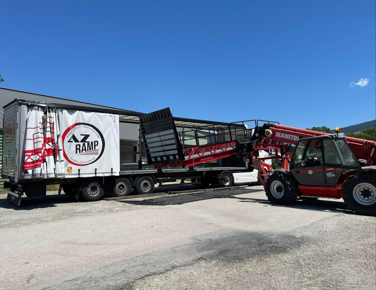 Loading Ramp with with hydraulic tilting bridge - AZ RAMP - STAR- 8T. 8 ton capacity - Læsserampe: billede 5 Loading Ramp with with hydraulic tilting bridge - AZ RAMP - STAR- 8T. 8 ton capacity - Læsserampe: billede 5