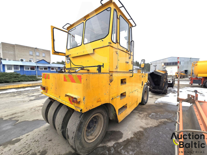 Hamm GRW 18 - Gummihjulstromle: billede 1 Hamm GRW 18 - Gummihjulstromle: billede 1