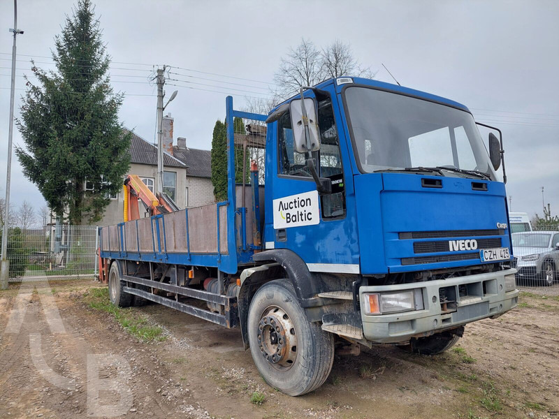 Iveco 180E18 - Lastbil med lad, Lastbil med kran: billede 1 Iveco 180E18 - Lastbil med lad, Lastbil med kran: billede 1