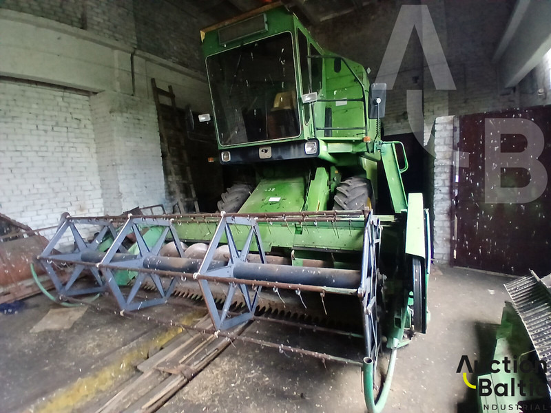 John Deere 1055 - Mejetærsker: billede 4 John Deere 1055 - Mejetærsker: billede 4