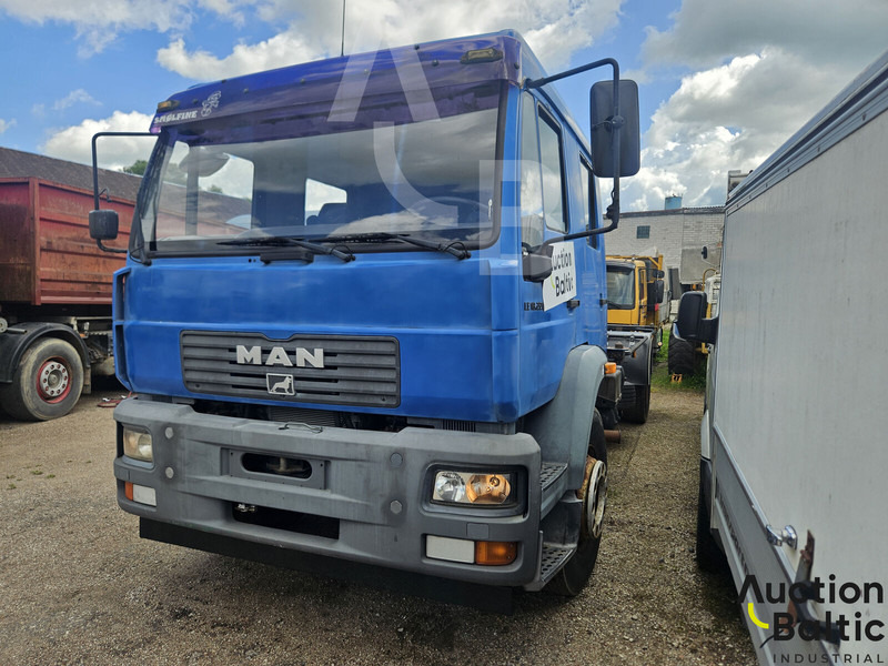 MAN 18.225 - Lastbil chassis: billede 2 MAN 18.225 - Lastbil chassis: billede 2