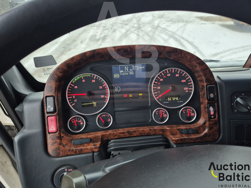 Leje en MAN TGA26.480 6X4 BL MAN TGA26.480 6X4 BL: billede 8