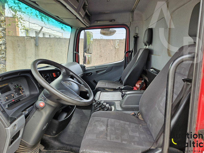Mercedes-Benz 815 - Kølevogn lastbil: billede 5 Mercedes-Benz 815 - Kølevogn lastbil: billede 5