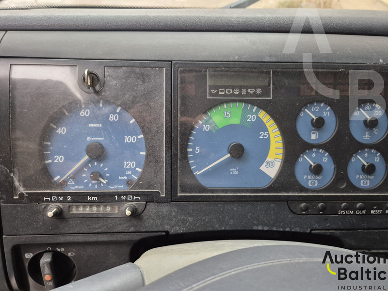 Mercedes-Benz 817 L - Lastbil med presenning: billede 5 Mercedes-Benz 817 L - Lastbil med presenning: billede 5