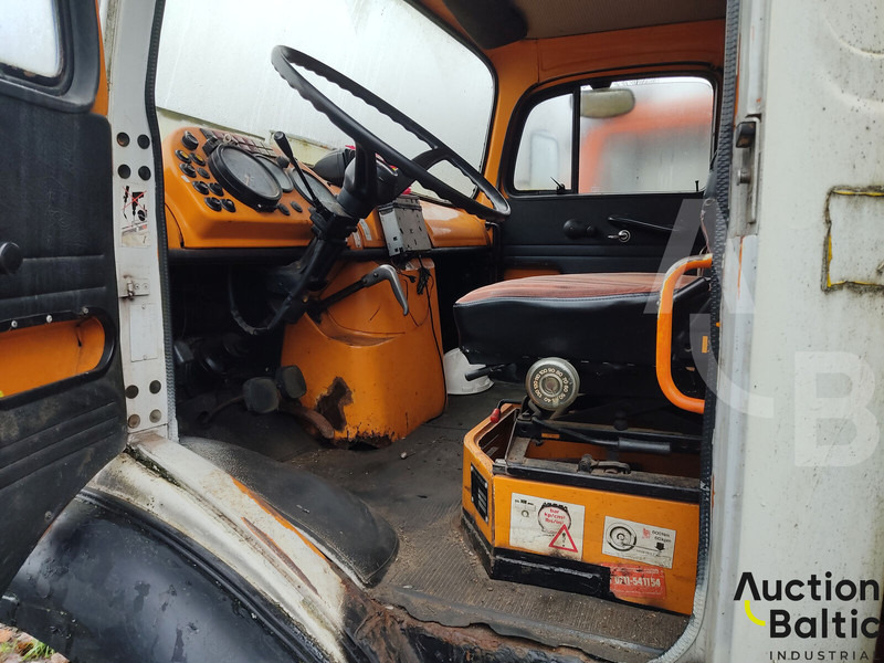 Mercedes-Benz Lako 911 - Lastbil med mandskabslift: billede 5 Mercedes-Benz Lako 911 - Lastbil med mandskabslift: billede 5