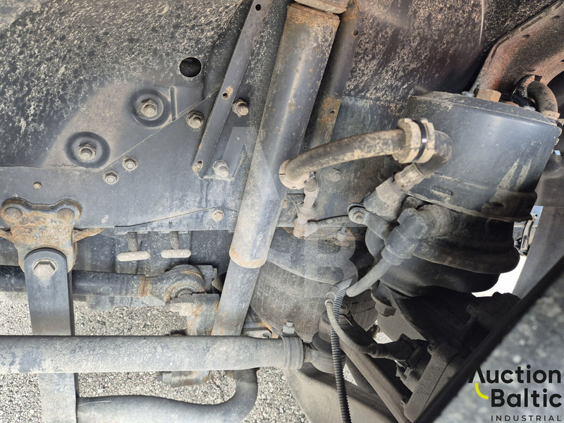 Lastbil chassis Scania P 450: billede 16