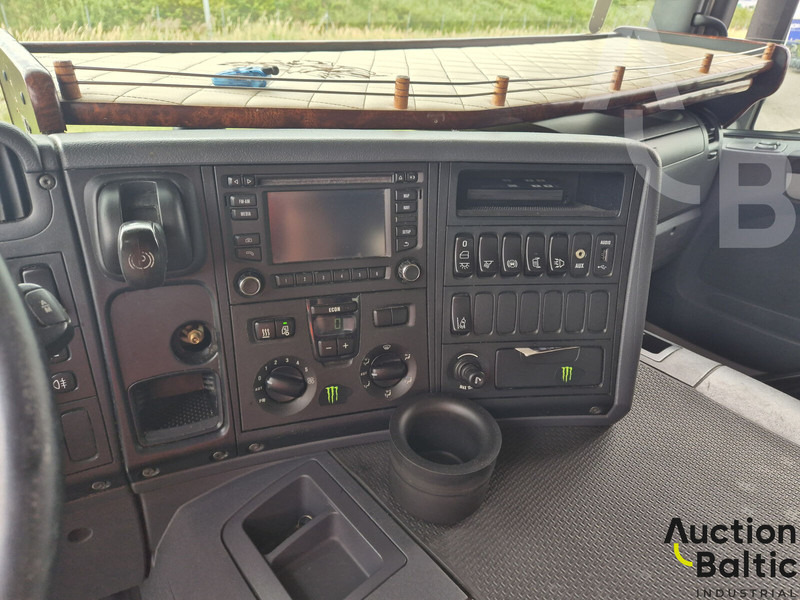 Lastbil chassis Scania P 450: billede 9