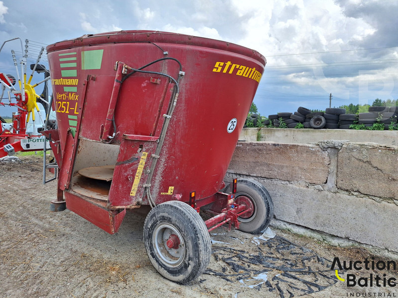 Strautmann VM 1251 L - Udstyr til kvæg: billede 5 Strautmann VM 1251 L - Udstyr til kvæg: billede 5