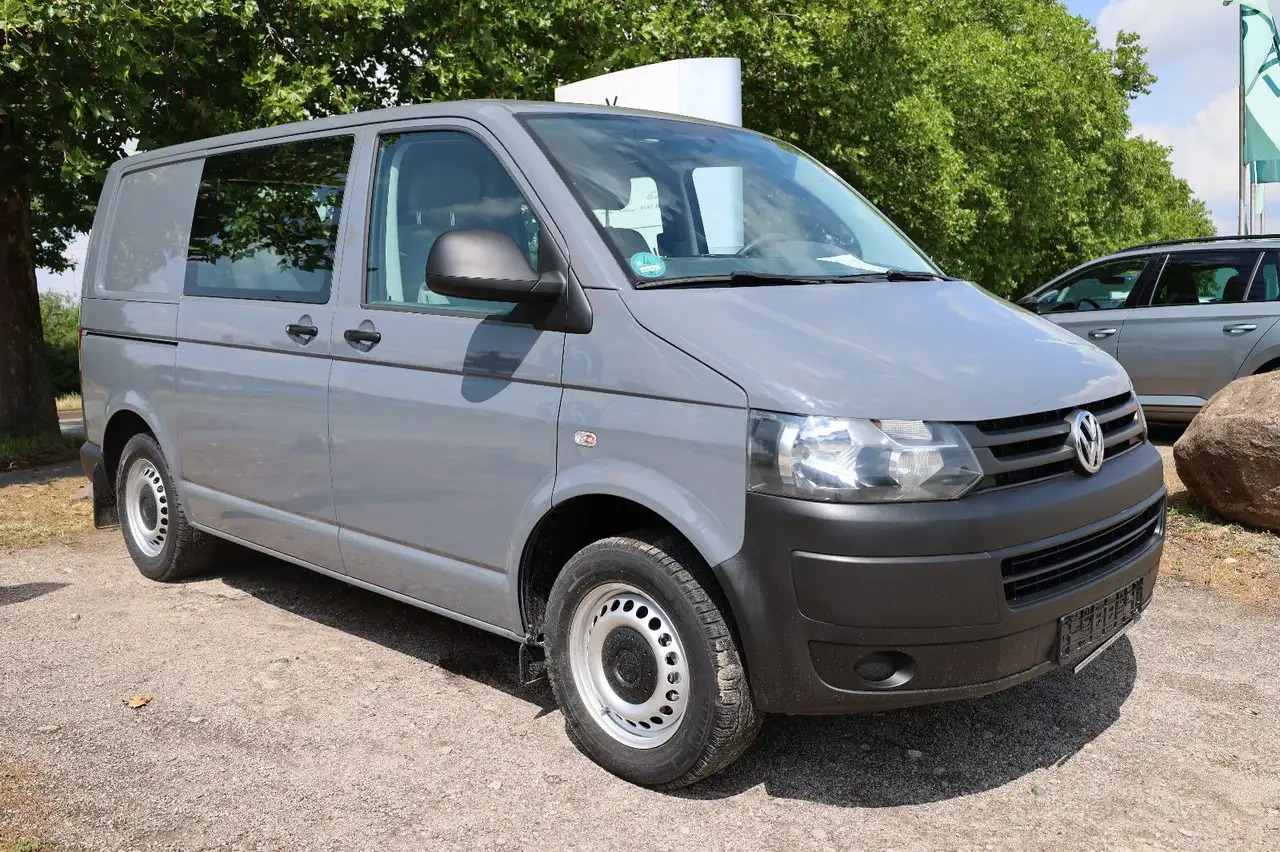 Volkswagen T5 Transporter Kasten-Kombi 2.0 TDI/EU5/5-Sitze - Bil: billede 2 Volkswagen T5 Transporter Kasten-Kombi 2.0 TDI/EU5/5-Sitze - Bil: billede 2