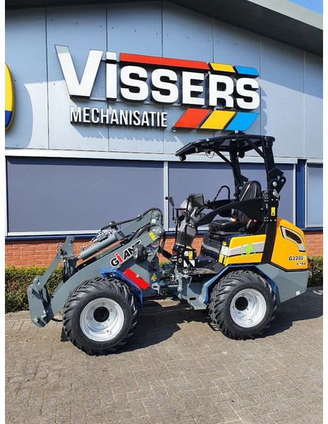 Giant Tobroco Giant G2200E X-TRA Kniklader - Gummihjulslæsser: billede 2 Giant Tobroco Giant G2200E X-TRA Kniklader - Gummihjulslæsser: billede 2