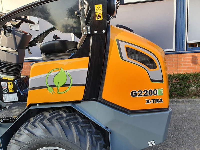 Giant Tobroco Giant G2200E X-TRA Kniklader - Gummihjulslæsser: billede 4 Giant Tobroco Giant G2200E X-TRA Kniklader - Gummihjulslæsser: billede 4