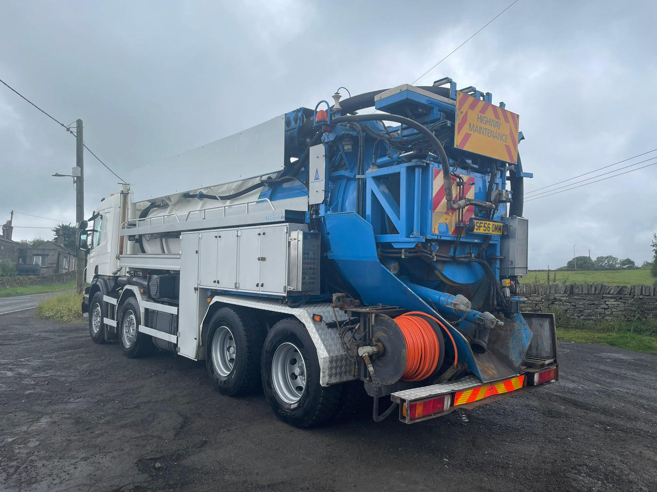 Scania P420 JHL combi tanker recykler - Slamsugemaskine: billede 4 Scania P420 JHL combi tanker recykler - Slamsugemaskine: billede 4