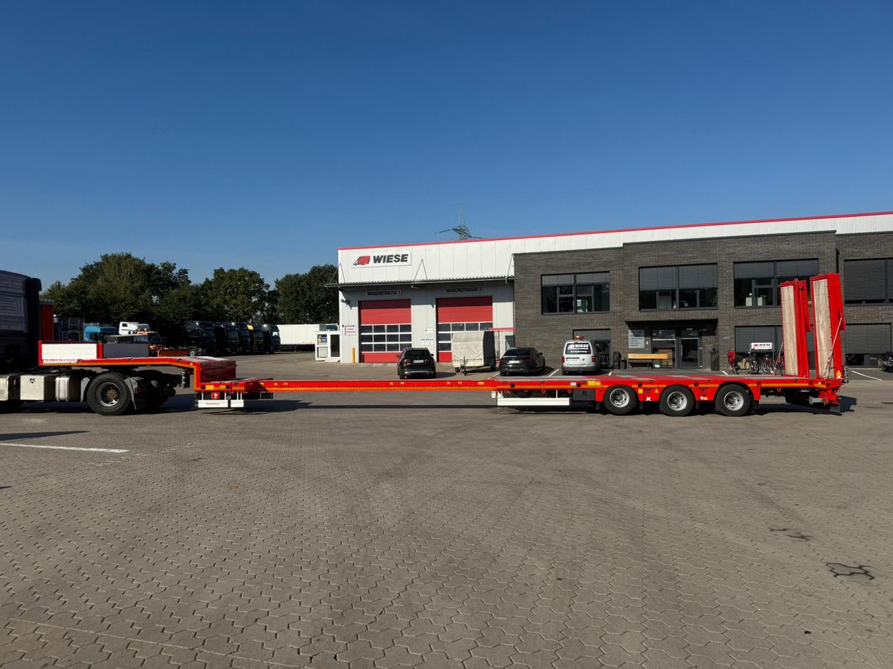 Kässbohrer K.SLA 3 / 1N-18/30 Ausziehbarer Tieflader - Nedbygget platform sættevogn: billede 1 Kässbohrer K.SLA 3 / 1N-18/30 Ausziehbarer Tieflader - Nedbygget platform sættevogn: billede 1