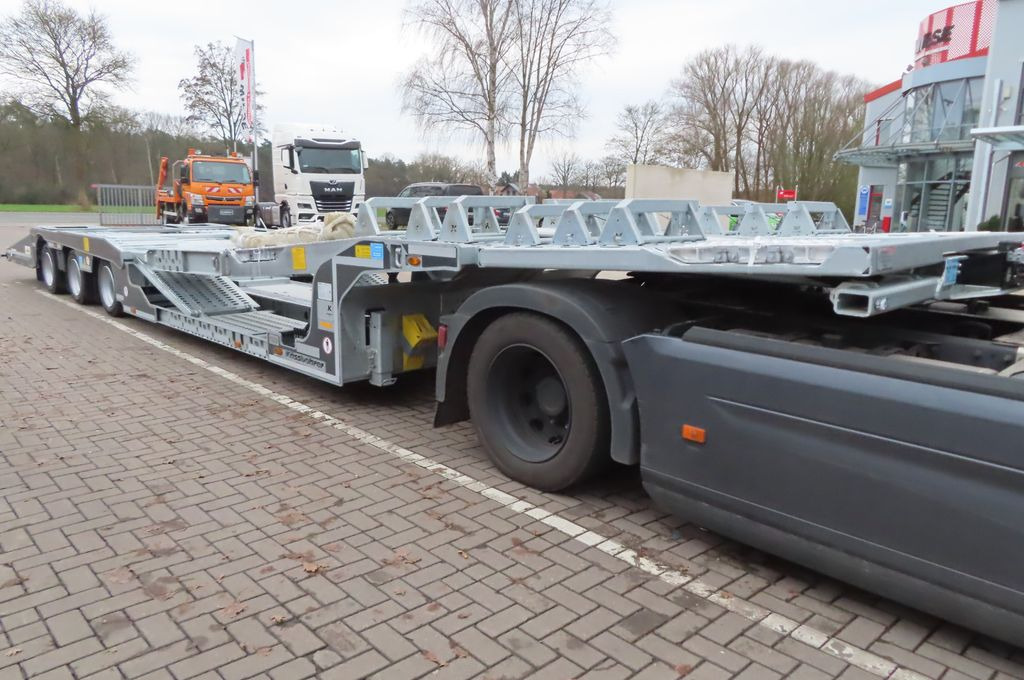 Kässbohrer K.SOK Truck/Car Transporter, Novagrau Kässbohrer K.SOK Truck/Car Transporter, Novagrau - Biltransportør sættevogn: billede 4 Kässbohrer K.SOK Truck/Car Transporter, Novagrau Kässbohrer K.SOK Truck/Car Transporter, Novagrau - Biltransportør sættevogn: billede 4