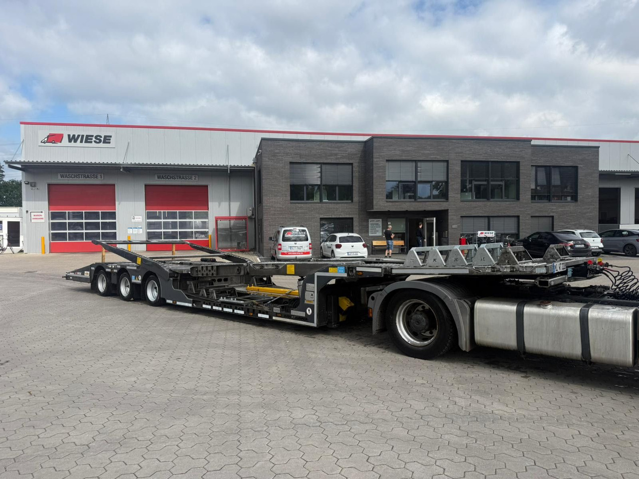 Kässbohrer K.SOK Truck/Car Transporter, Novagrau - Biltransportør sættevogn: billede 1 Kässbohrer K.SOK Truck/Car Transporter, Novagrau - Biltransportør sættevogn: billede 1