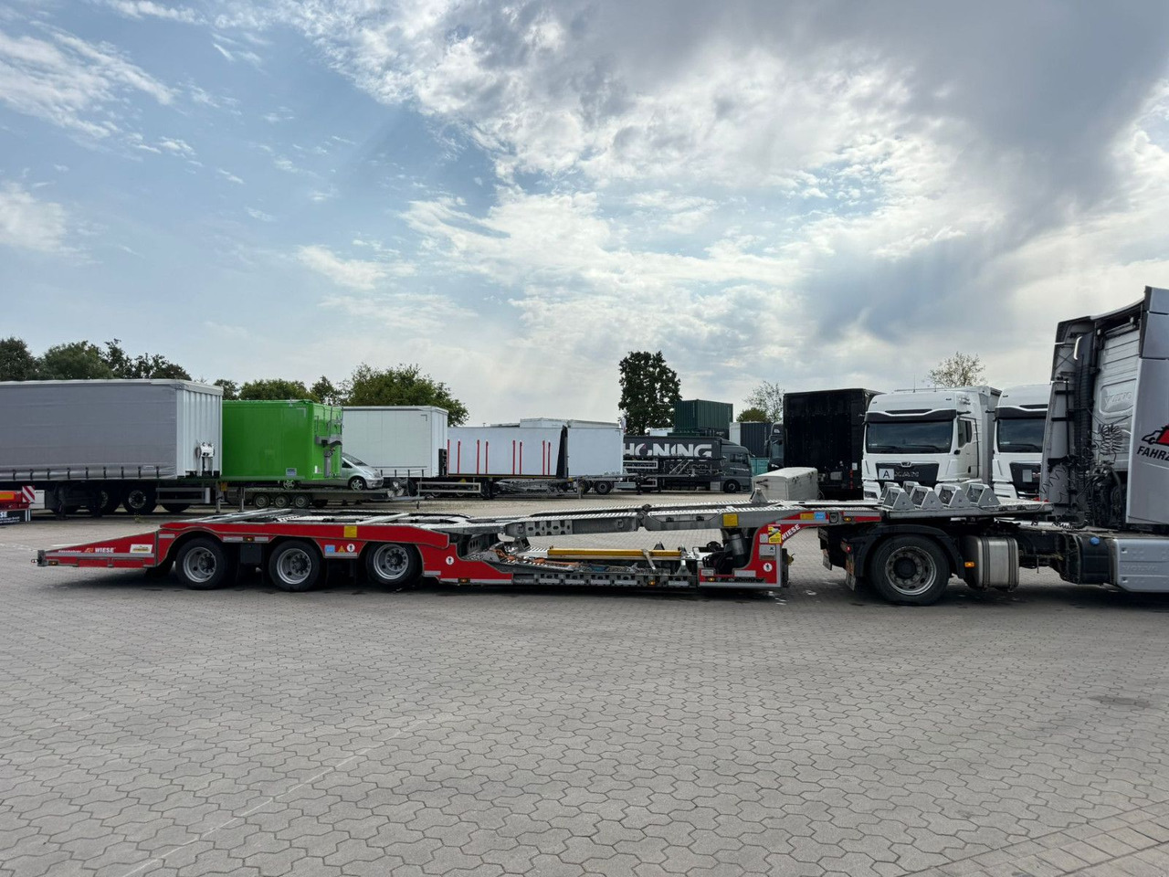 Kässbohrer K.SOK Truck/Car Transporter - Biltransportør sættevogn: billede 2 Kässbohrer K.SOK Truck/Car Transporter - Biltransportør sættevogn: billede 2