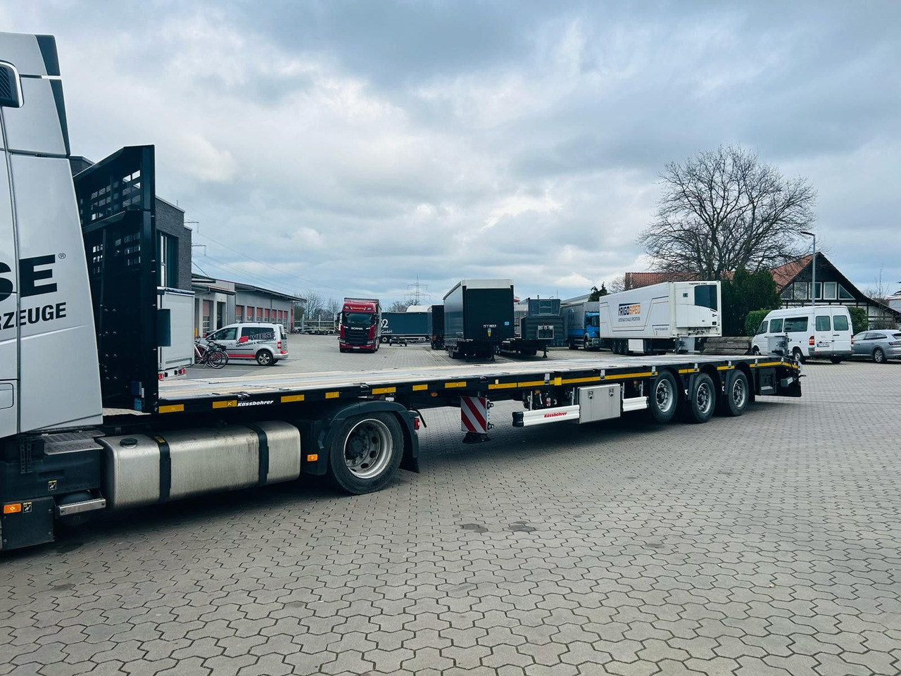 Kässbohrer SPS Mega Schwerlast Plattform Lenkachse - Åben sættevogn: billede 3 Kässbohrer SPS Mega Schwerlast Plattform Lenkachse - Åben sættevogn: billede 3