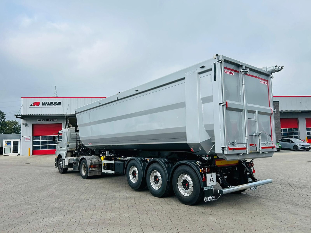 Kempf SKM 36/3 SR-Membran Stahl Halbrundmulde 50m³ - Tipvogn sættevogn: billede 1 Kempf SKM 36/3 SR-Membran Stahl Halbrundmulde 50m³ - Tipvogn sættevogn: billede 1